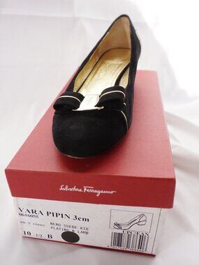 Ferragamo Vara Pipin Nero Suede Black Shoes NEW with BOX, 10.5 B